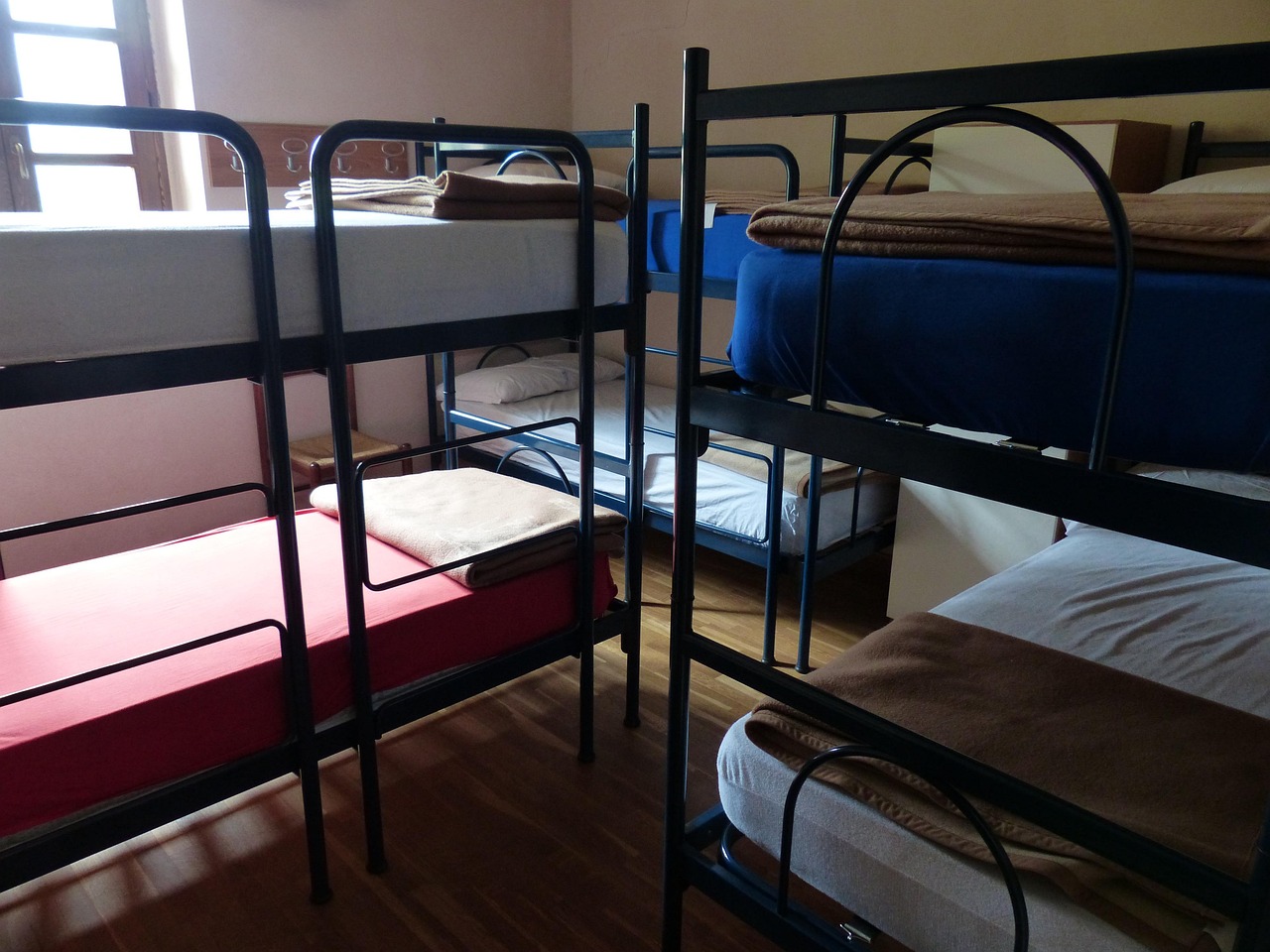 découvrez une sélection d'hébergements adaptés à tous vos besoins, que ce soit pour des vacances, un voyage d'affaires ou un séjour en famille. profitez de confort et de commodité dans nos différentes options d'accommodation.