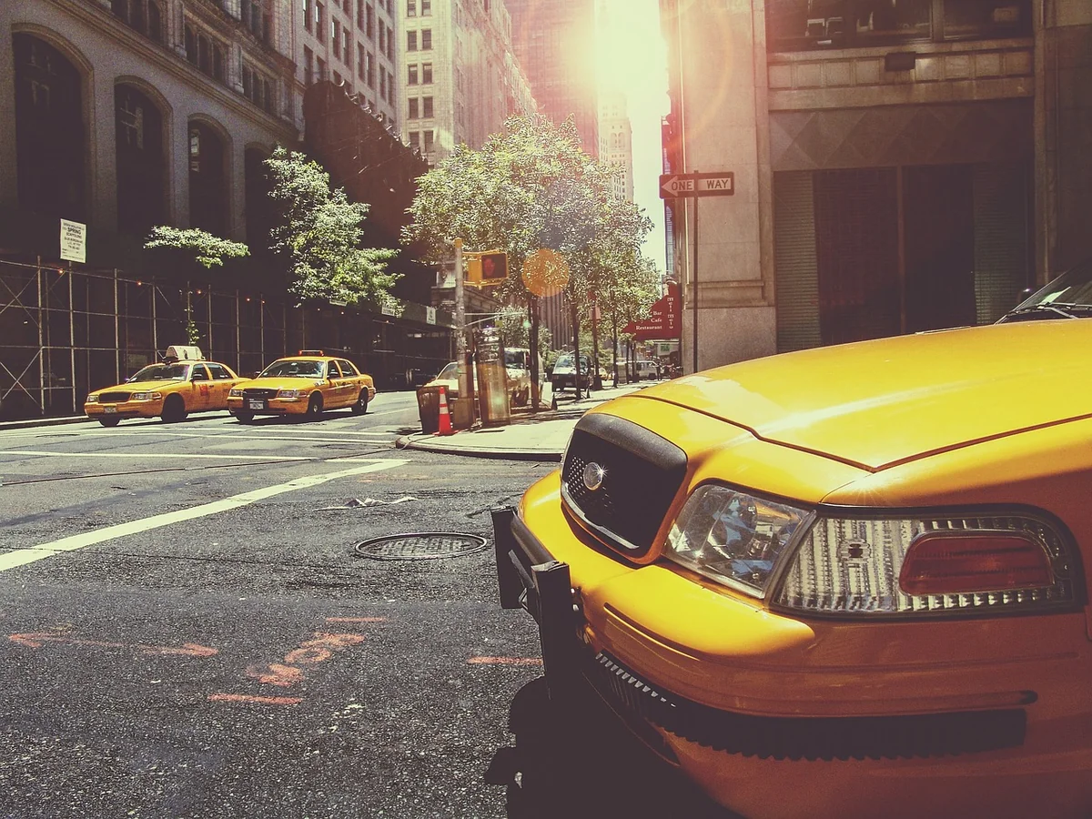 Comment éviter le retard taxi aéroport en 2026 : astuces incontournables