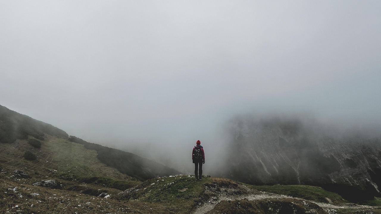 Faut-il partir seul ou accompagné pour un trek ?