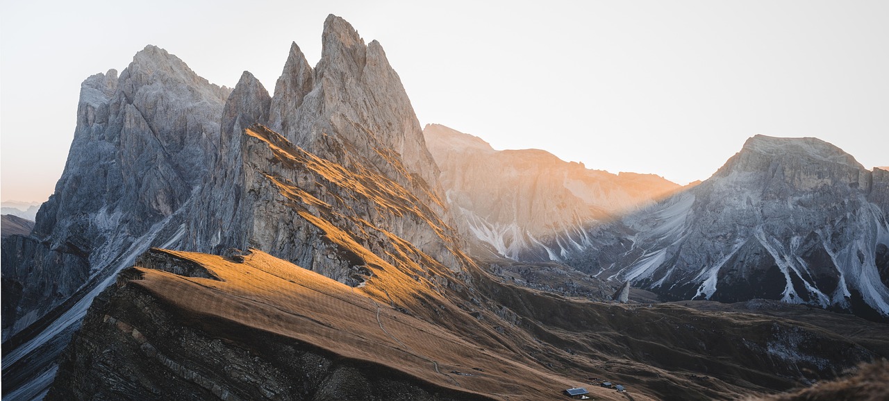 découvrez nos meilleurs conseils pour voyager léger : astuces pour optimiser votre valise, choisir l’essentiel et profiter d’un voyage sans encombre ni stress.
